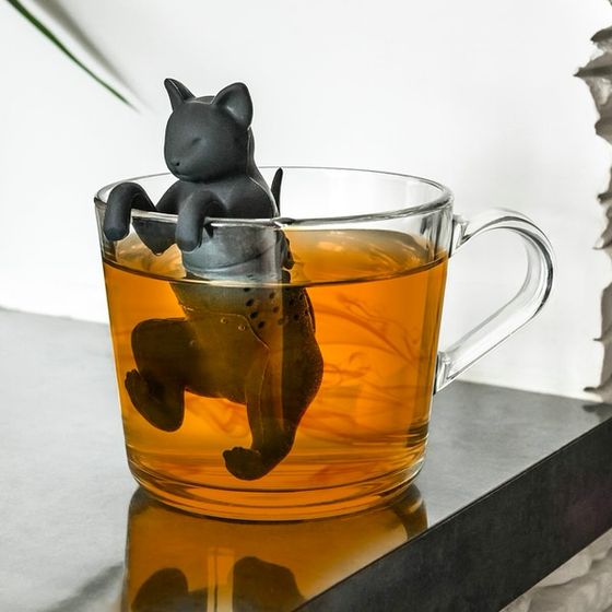 Cica alakú teaszűrő