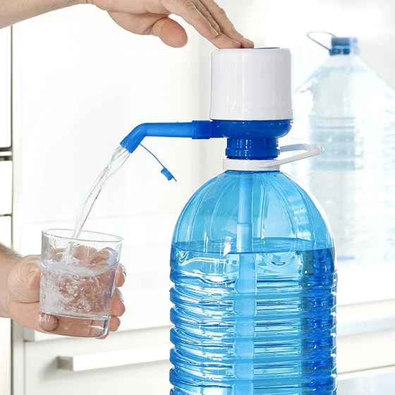 Kézi ivóvíz adagoló pumpa üveges vízhez
